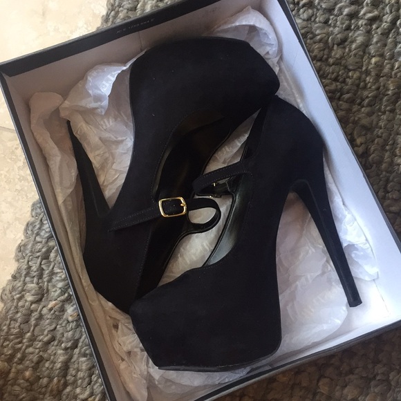 justfab black heels